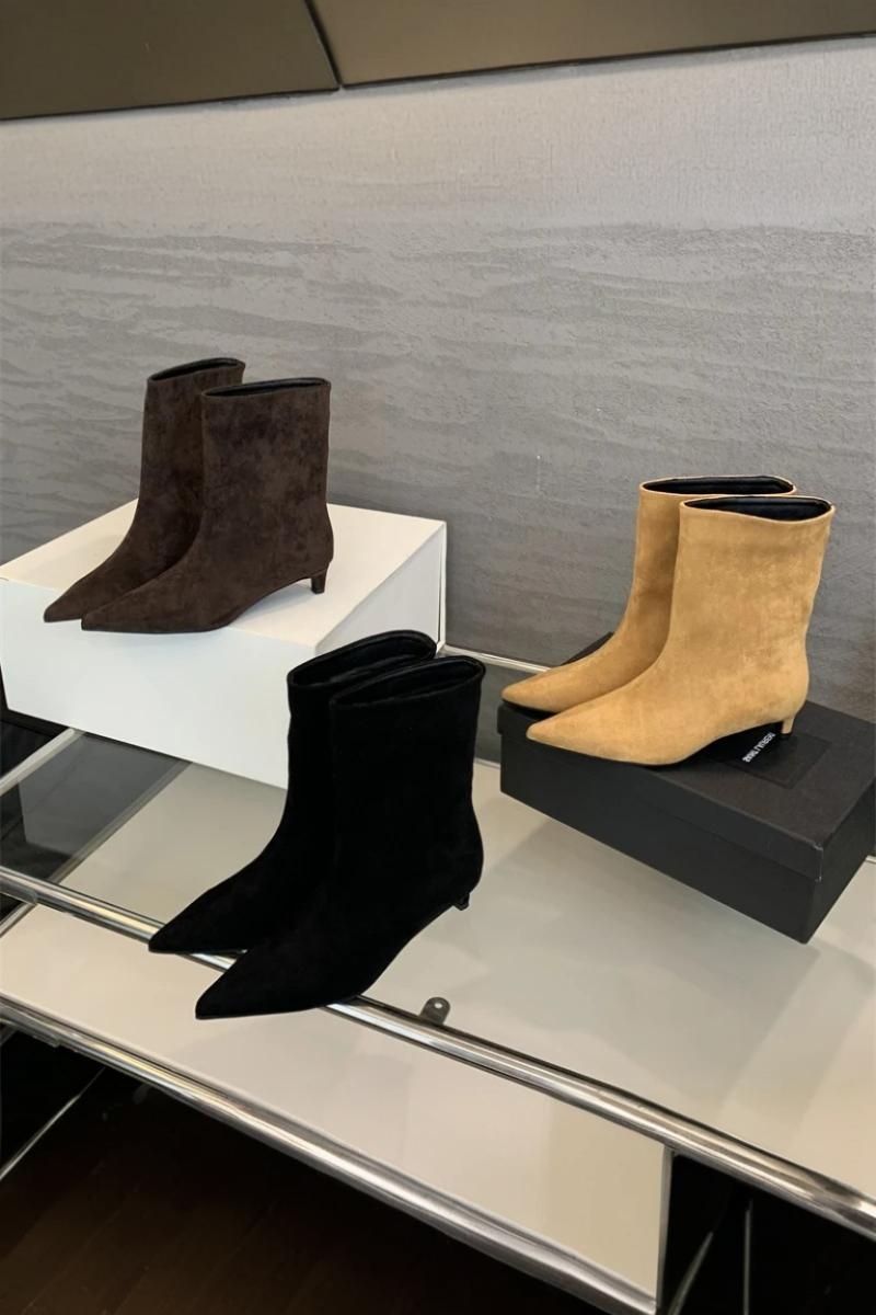 Selvya - Botki Damskie Na Niskim Obcasie z Noskiem w Szpic