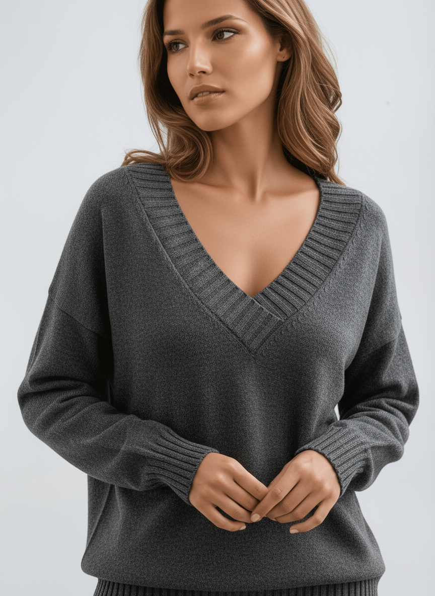 Sweter Damski z Dekoltem V | Miękka Dzianina i Luźny Krój