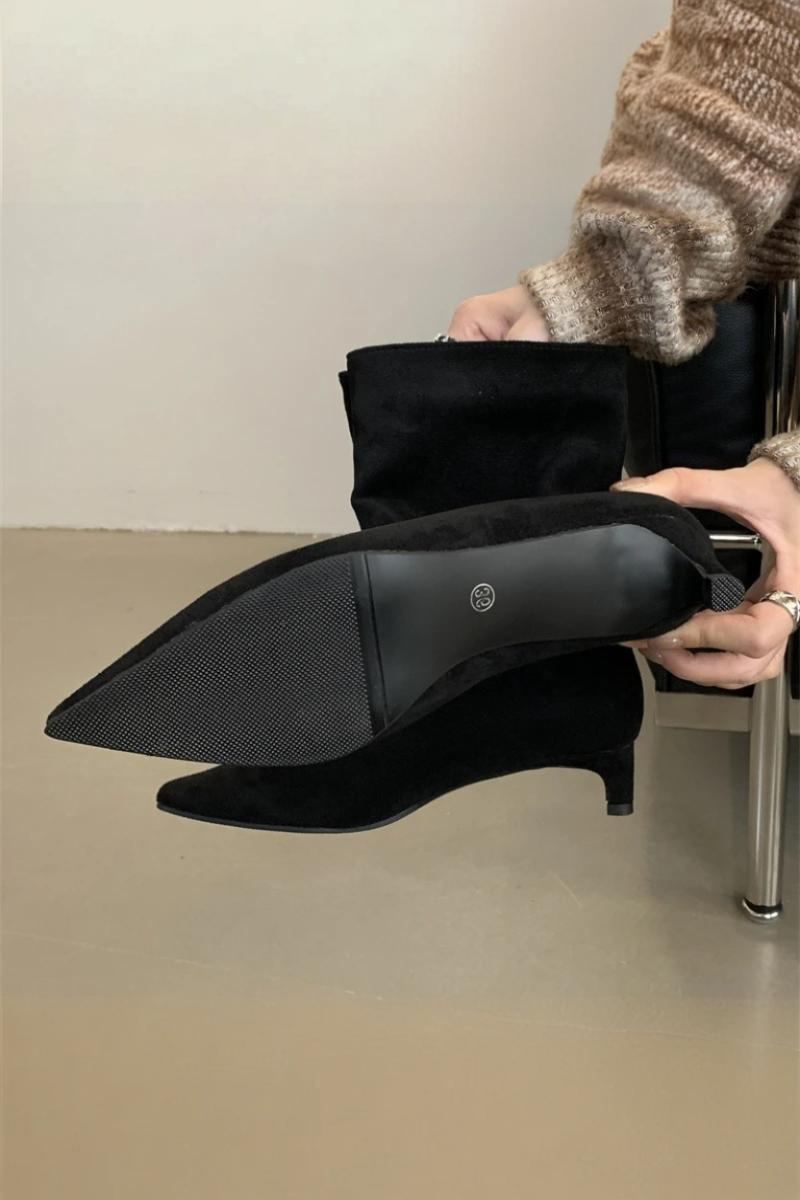 Selvya - Botki Damskie Na Niskim Obcasie z Noskiem w Szpic