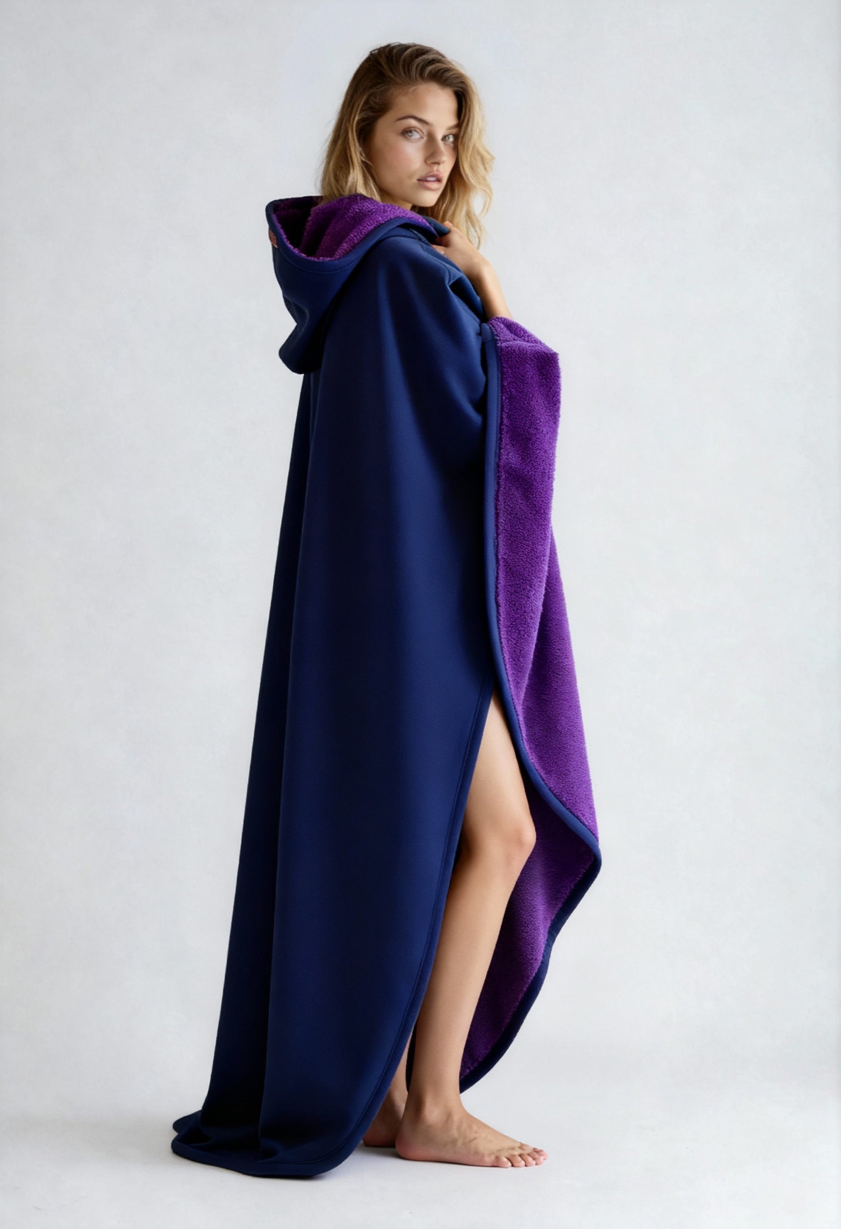 Koc z Kapturem Damski | Ciepły Polarowy Szlafrok na Chłodne Wieczory