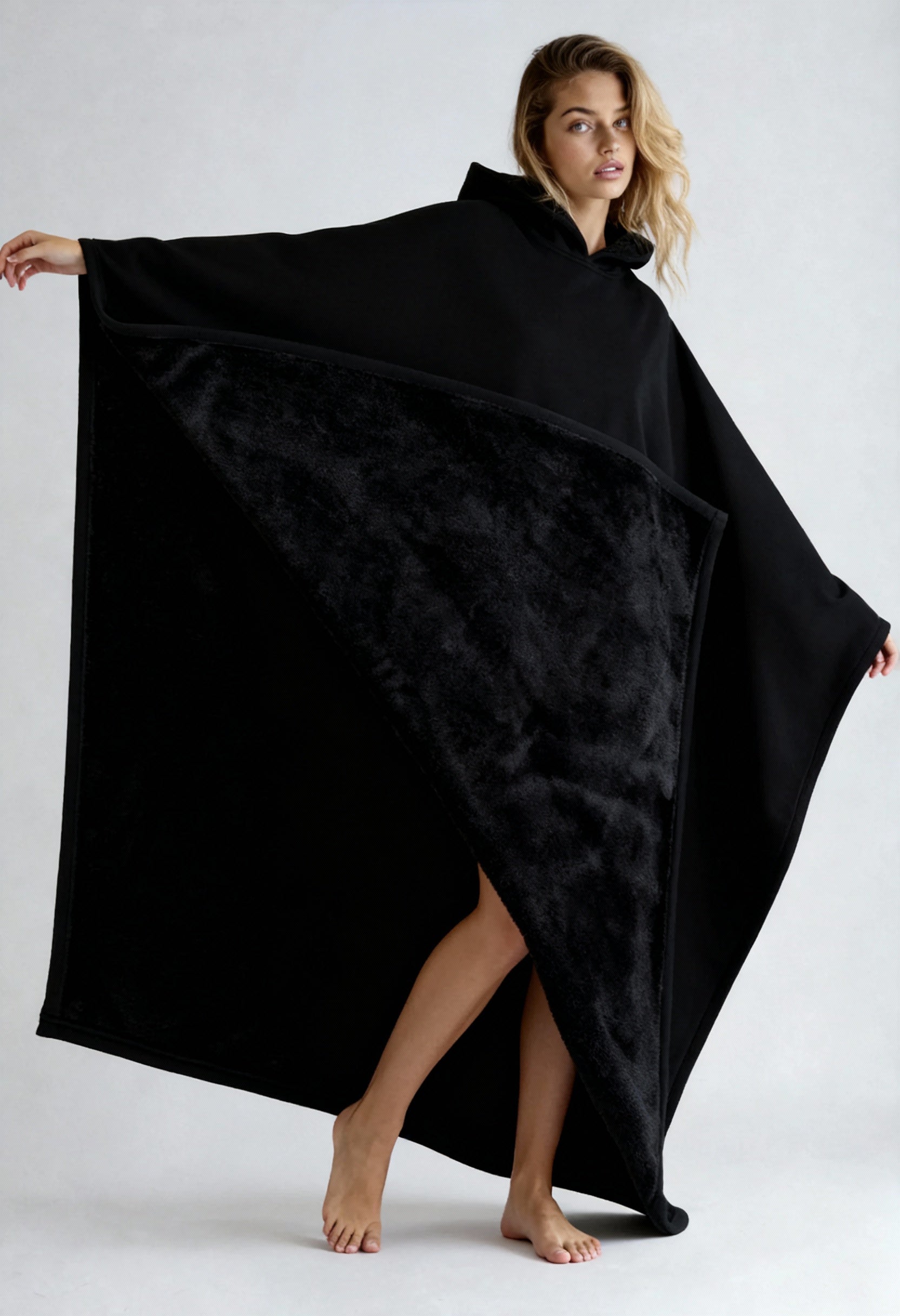 Koc z Kapturem Damski | Ciepły Polarowy Szlafrok na Chłodne Wieczory